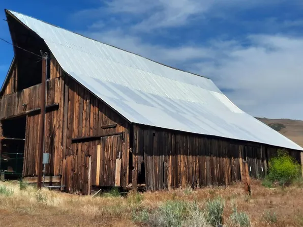 York Rd, Montague, CA 96064