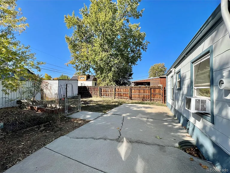 1840 W 51st Ave — Photo 15