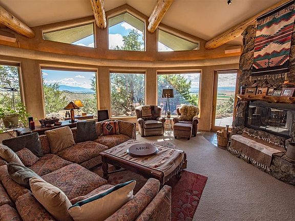 3rd image of 552 Mossy Rock Ln