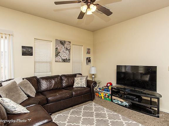 4th image of 604 2nd South St