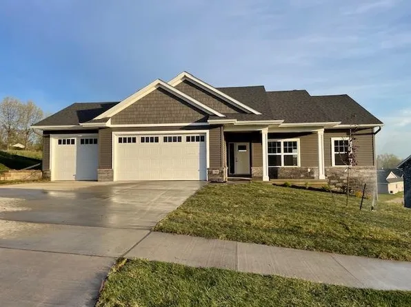 1308 E Gable Way, Tiffin, IA 52340