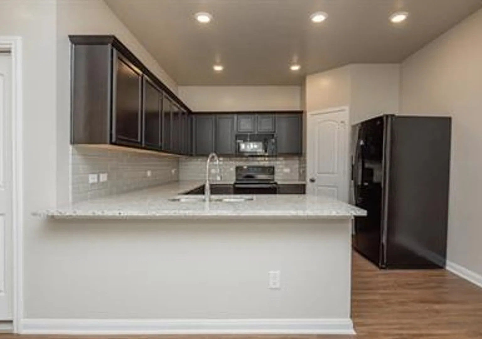 1523 Case Rd — Photo 2