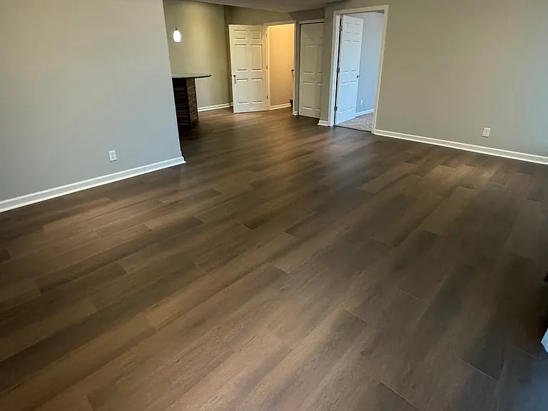 Hillcrest Dr — Photo 4
