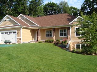 2077 Korben Woods Ct NE, Belmont, MI 49306