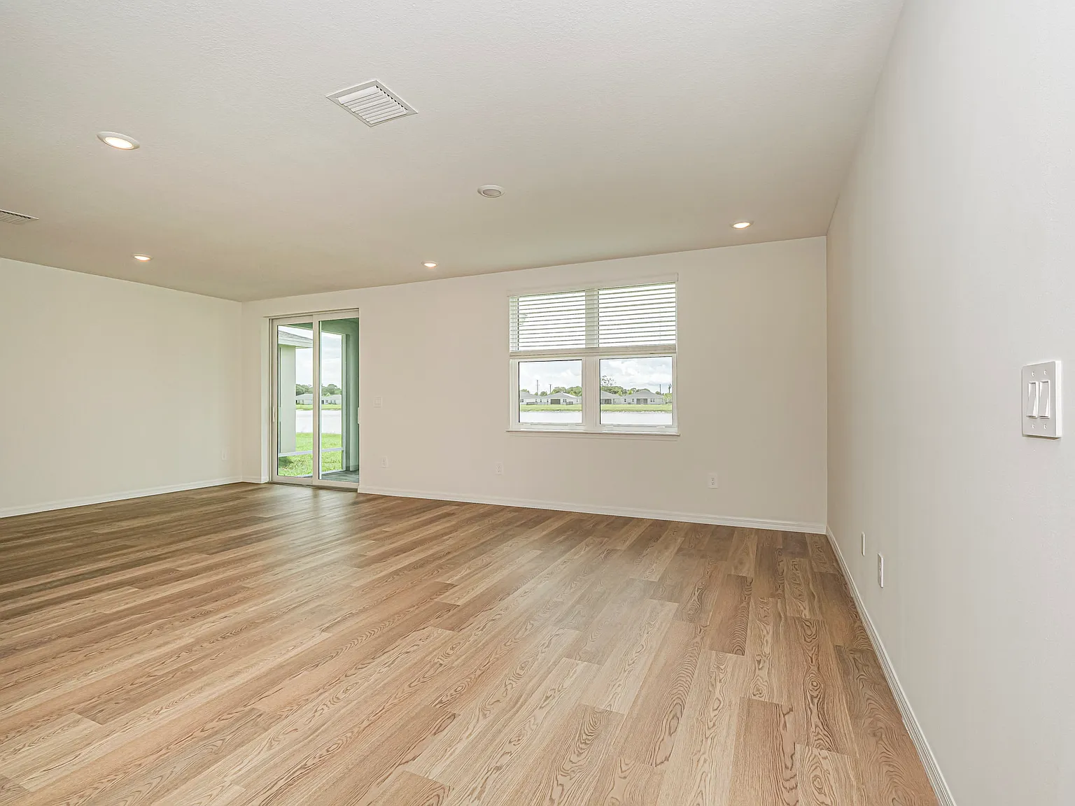 4 bed, 1840 sqft, $2,800 — Photo 4