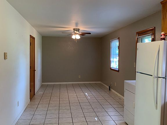 5th image of 4239 Hawthorne Dr