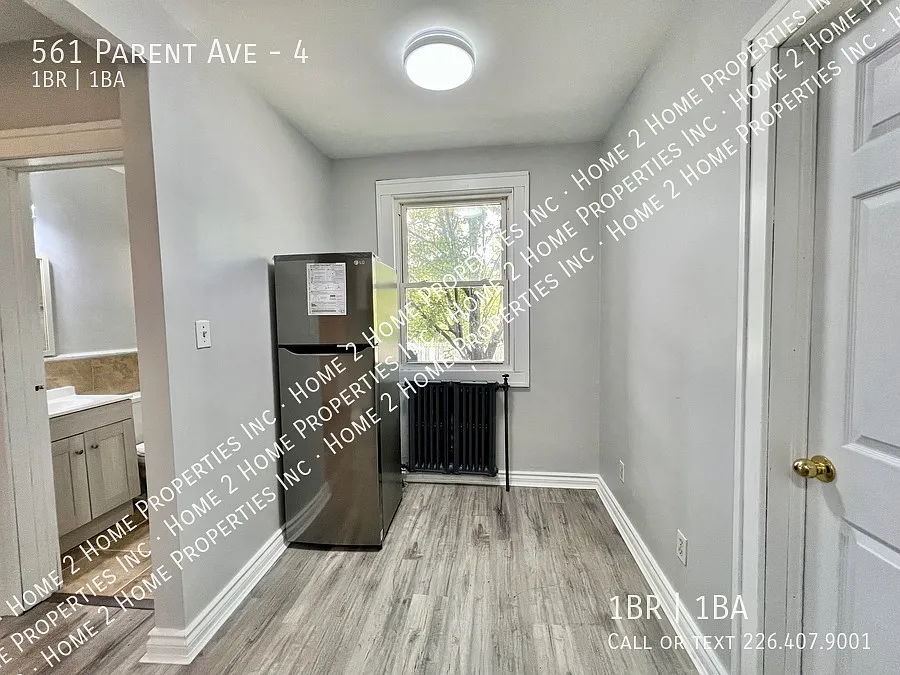 Building Photo - 561 Parent Ave #4