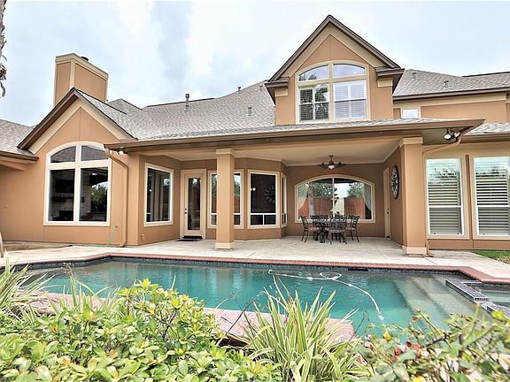 3rd image of 15406 Hillside Terrace Ln