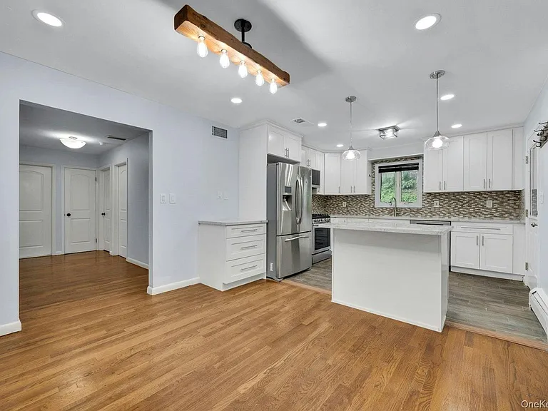 186 Midland Ave #1 — Photo 8