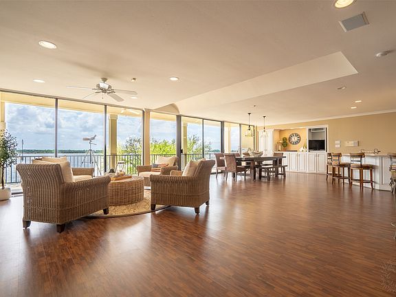 4th image of 5001 Rio Vista Dr