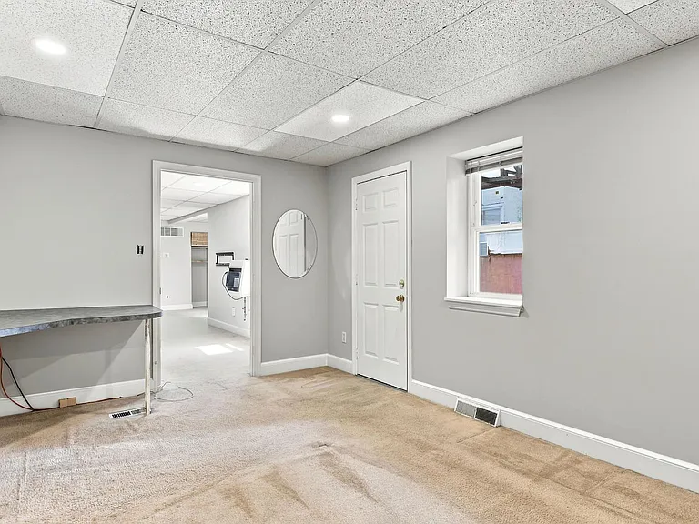 506 W 9th St #A1 — Photo 13