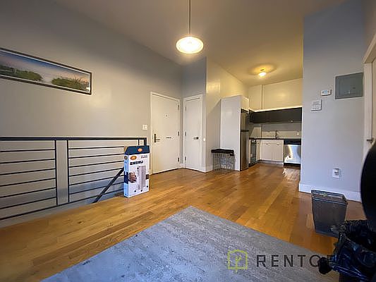 4th image of 283 Malcolm X Blvd #1R
