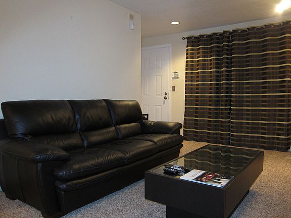 3rd image of 12690 NE 10th Pl APT C203