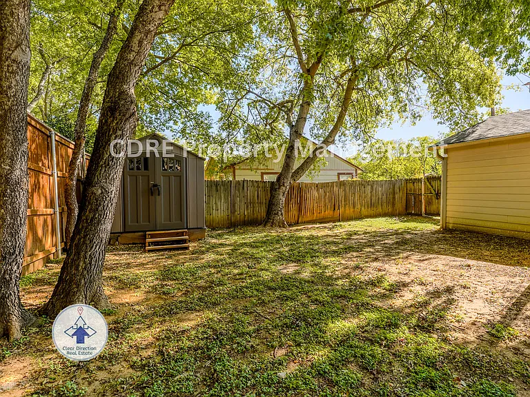 422 Washington St — Photo 19