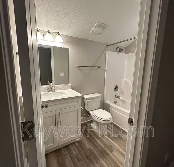 306 Alta Vista Ave #6 — Photo 10