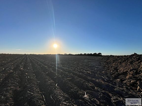 4th image of Williams Rd