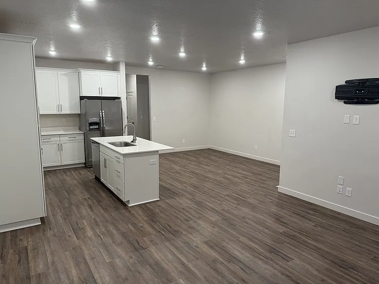 1115 W Early Light Way #1115 — Photo 6