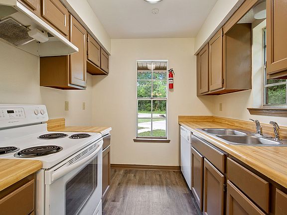 3rd image of 73601 Chapman Dr APT D3