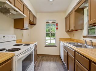 73601 Chapman Dr APT E4, Abita Springs, LA 70420