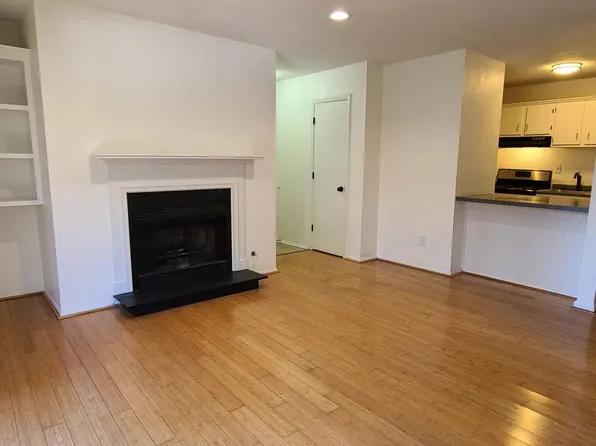 701 Cumberland Ct SE, Smyrna, GA 30080