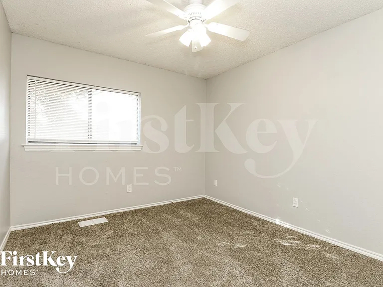 3418 McKamy Oaks Trl — Photo 14