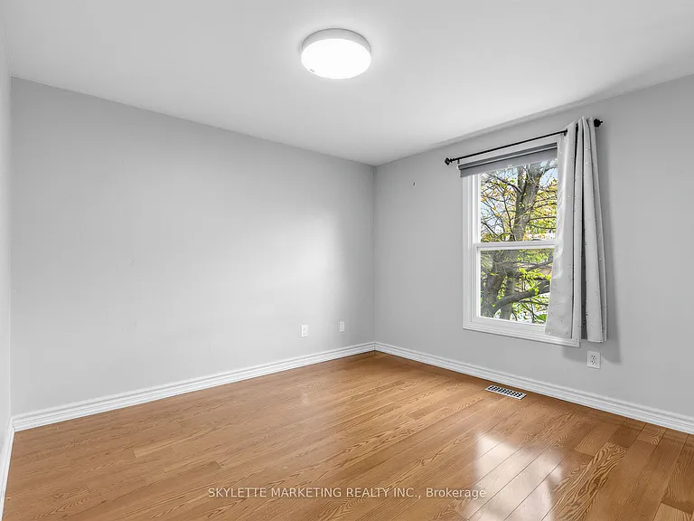 23 Willowbrook Rd — Photo 7