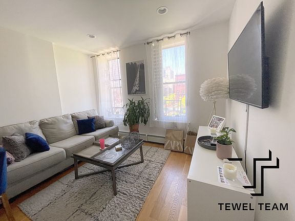 4th image of 342 Lenox Ave #4AA