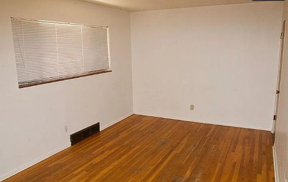 3rd image of 5243 S Grand Blvd #A