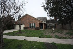 1st image of 4804 Glenoak Dr