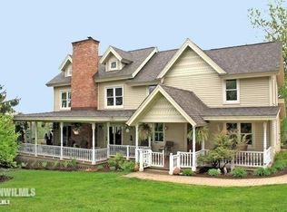 102 Schuyler Ave, Scales Mound, IL 61075