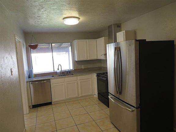 3rd image of 10502 Trade Winds Dr