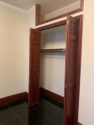 Rented by International Property Services LLC | media 5