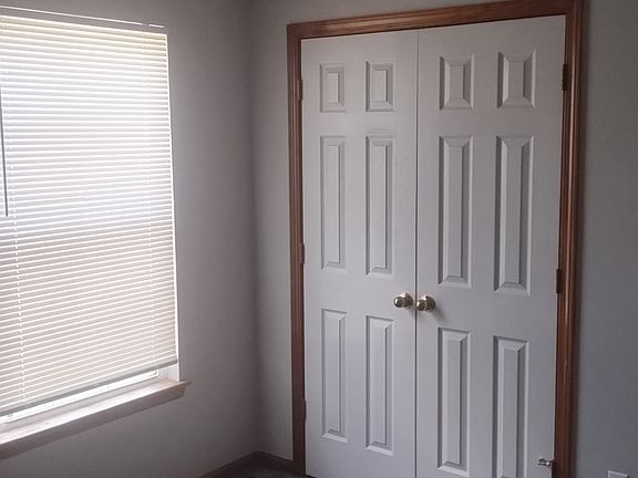 4th image of 2505 NW Richard Dr