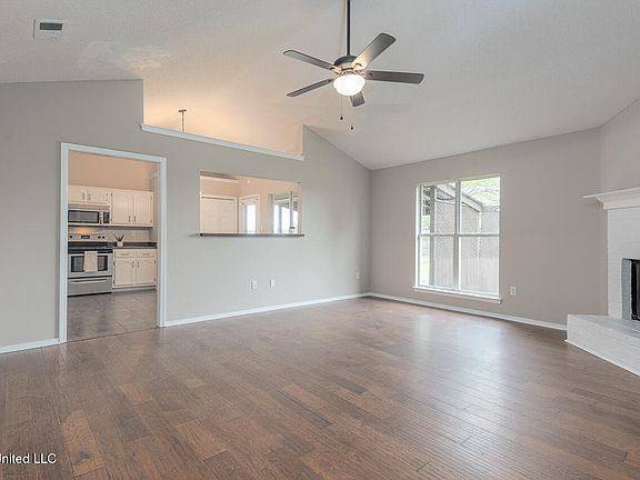 4th image of 6393 Magnolia Lakes Dr
