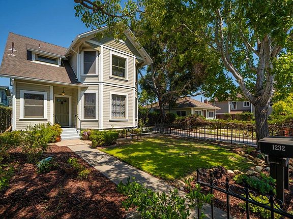 2nd image of 1232 Laguna St #A