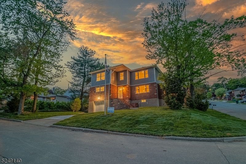 1st image of 205 Gordon Ave