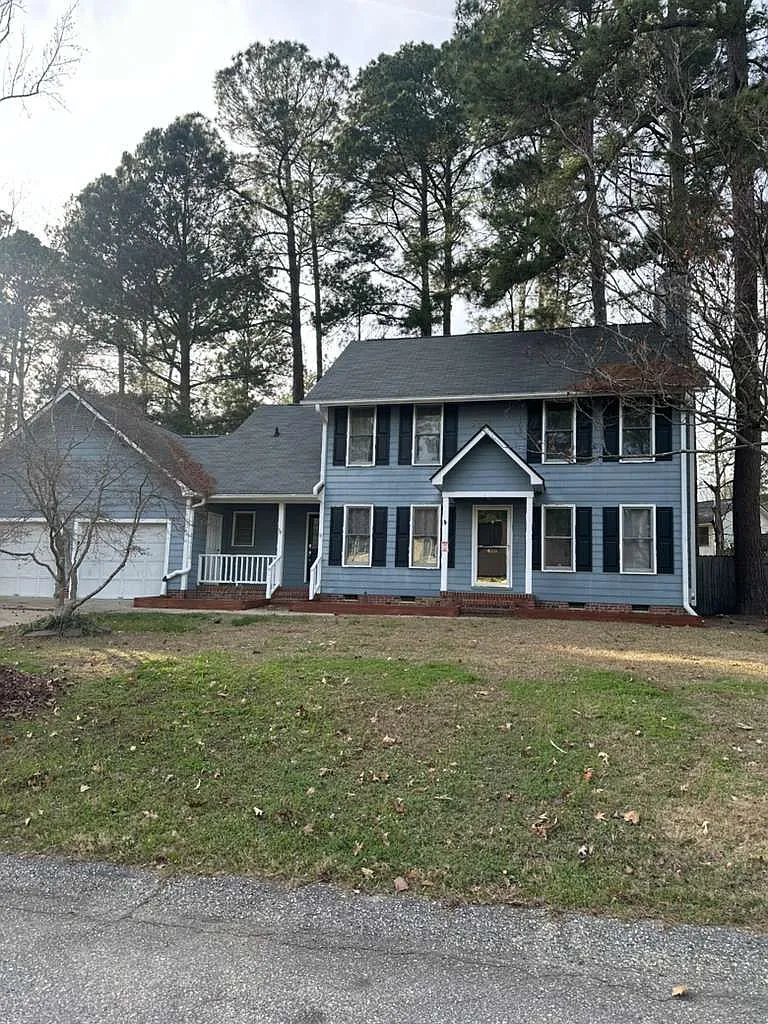 1 bed, $700 — Photo 1