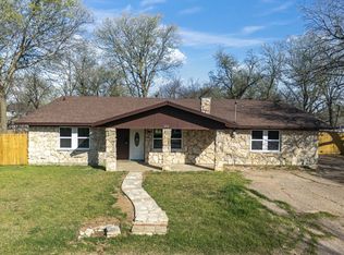 206 Monroe St, Cleburne, TX 76033