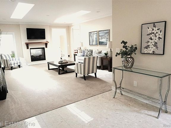 3rd image of 1755 Gray Twig Ln
