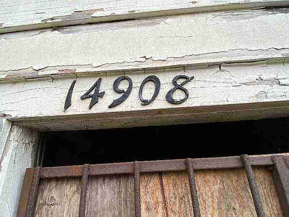 14908 Cherrylawn