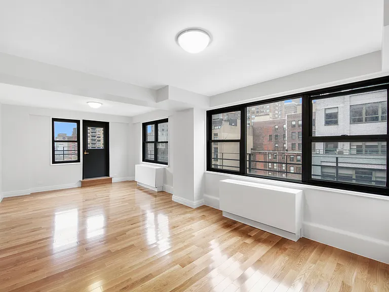 141 E 33rd St #15G — Photo 6