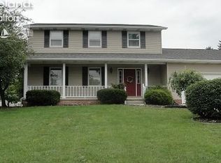 1741 W Meadowlake Dr, Tiffin, OH 44883