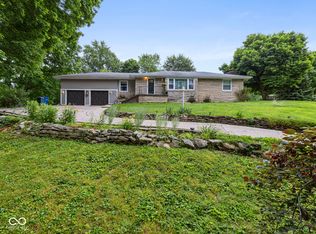 104 Hillcrest Dr, Shelbyville, IN 46176