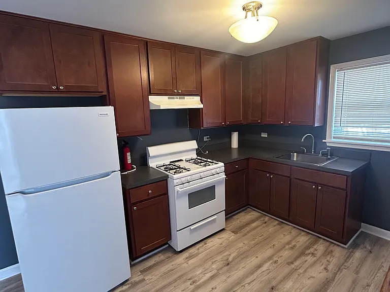 1359 Saint Johns Ave #2S — Photo 9