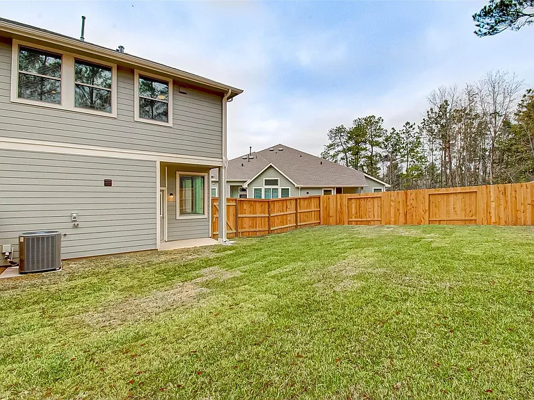 332 N Spotted Fern Dr — Photo 4