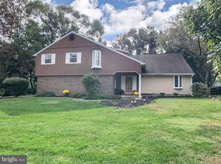 56 Black Rock Dr, Holland, PA 18966