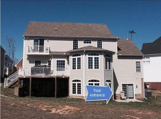 2807 Cove View Ln, Midlothian, VA 23112