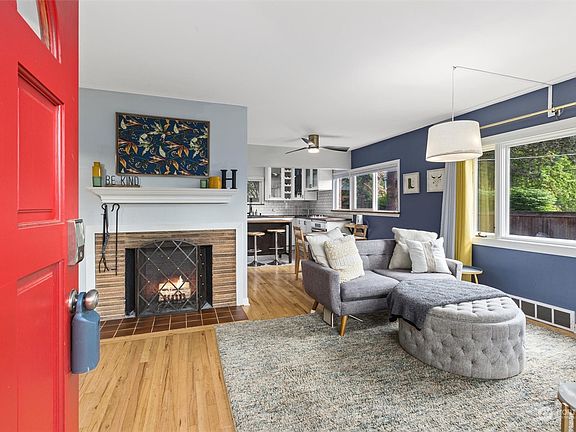 2nd image of 15027 27th Avenue NE