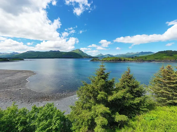 6255 Cliff Point Rd, Kodiak, AK 99615