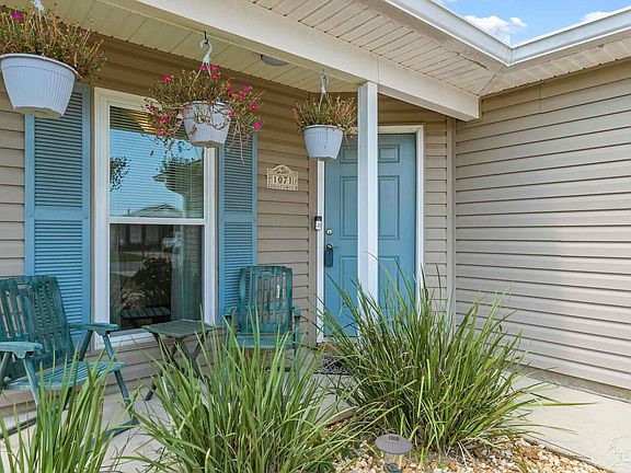 4th image of 1071 Antigua Cir